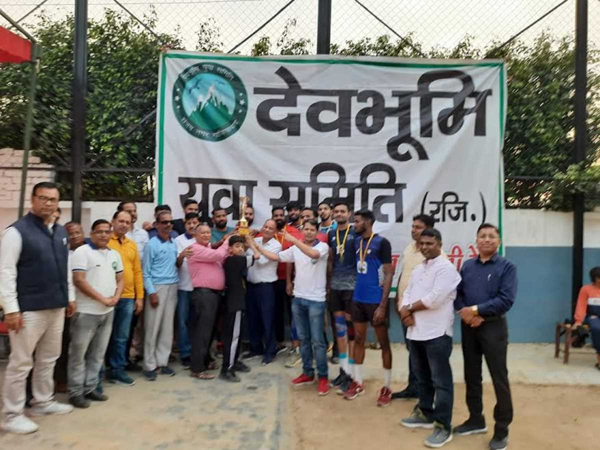 उत्तराखंड राज्य स्थापना दिवस पर आयोजित भाटी क्लब ने जीता फुटबॉल मैच